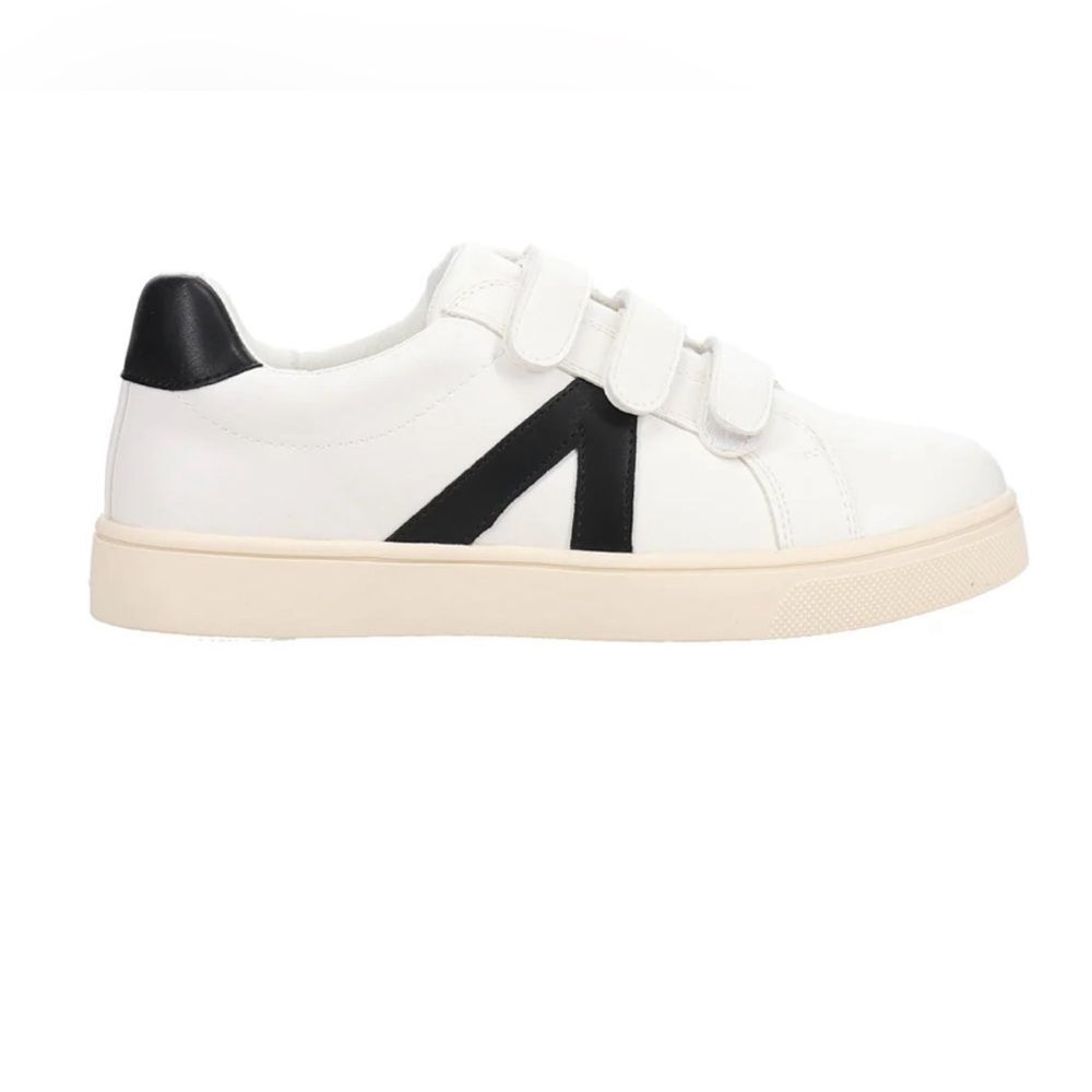 MIA Izzie Slip On Sneakers Black & White Size 6 - Picture 1 of 7